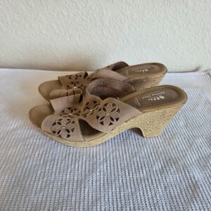 Spring Step Tan Leather Floral Laser Cut Wedge Sandals Made in Italy Size 39